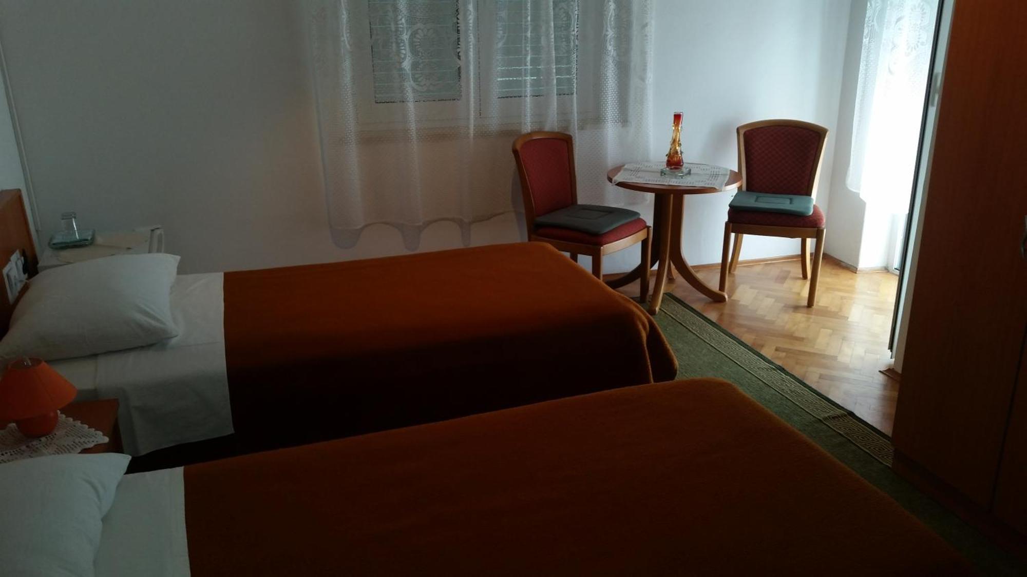 Guesthouse Storelli ロプド エクステリア 写真